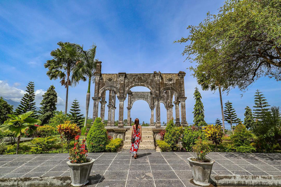 Bali-trip-guide-taman-ujung